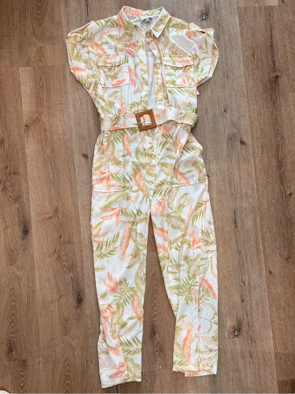 Aura belted jumpsuit size medium new with tags